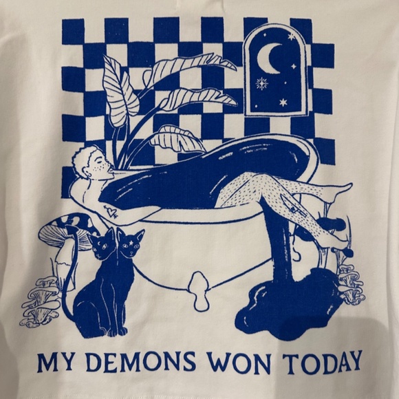 Octopied Mind Cropped Long Sleeve - Picture 6 of 6